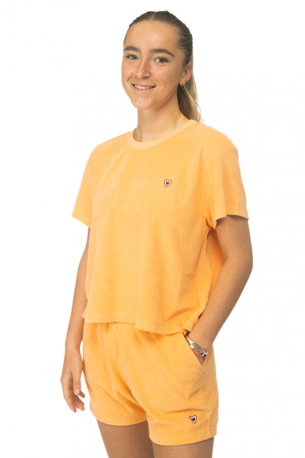 Short en ponge jaune